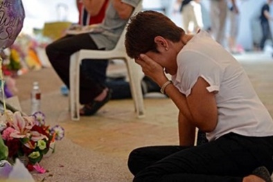 Ngườì dân Singapore khóc thương vị cha già Lý Quang Diệu