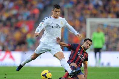 Ronaldo và Xavi cùng đi vào lịch sử siêu kinh điển Real - Barca