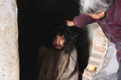  Cha mẹ nhốt con trai vào chuồng nuôi như....động vật suốt 5 năm 