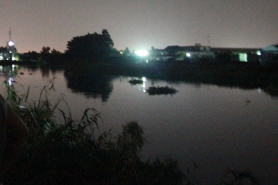 Xuống sông vớt diều cho cháu, người ông tử nạn