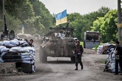 Tình hình Ukraine mới nhất: Tiểu đoàn Azov tăng cường chiến đấu ở miền Đông