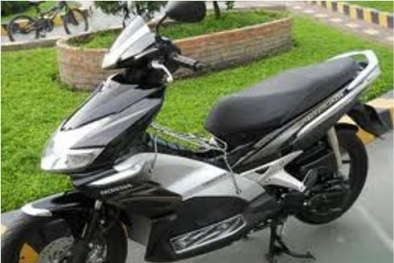 Tước quân tịch 1 cảnh sát cơ động vì chiếm đoạt xe Air Blade của người khác