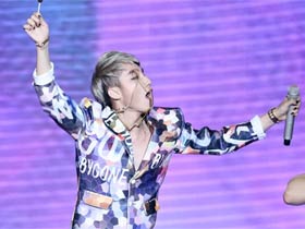 Xem giám khảo The Remix 'lấy lòng' thí sinh để giữ độ 'hot' cho chương trình 