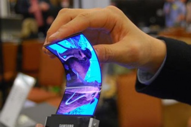 Smartphone uốn dẻo của Samsung sẽ ra mắt năm 2016 