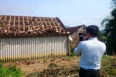 Mưa đá kèm lốc xoáy càn quét Hà Tĩnh, 200 ngôi nhà trơ mái