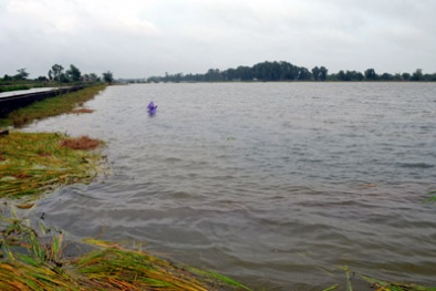 Miền Trung: Thủy điện xả lũ lúc 4 rưỡi sáng, dân sao 'chạy' kịp?