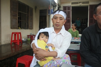 Vụ mẹ con sản phụ tử vong trên bàn sinh: Nhận bồi thường hơn 400 triệu