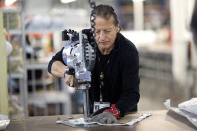 Năng suất Mỹ giảm nhanh nhưng chi phí lao động vẫn tăng cao