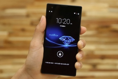 Smartphone dáng lạ chạy chip 8 nhân giá cực tốt