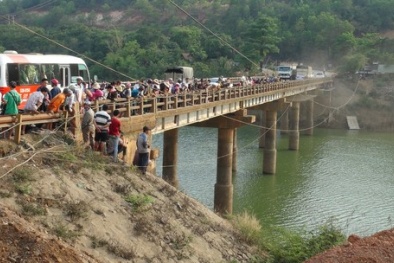 Bình Phước: Chết bất thường sau khi nhảy xuống sông bơi