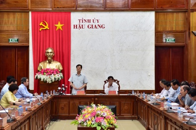 Tin mới nhất: Thủ tướng chỉ đạo Hậu Giang cần đặc biệt quan tâm tới y tế, giáo dục