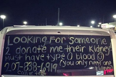 Bất ngờ được cứu sống nhờ tin nhắn trên cửa ô tô