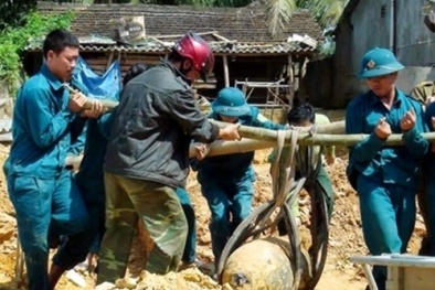Giật mình đào trúng bom 500kg khi đang xây móng nhà