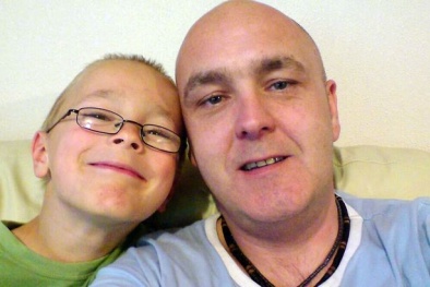 Bố đối mặt án tù vì vô tình giết con 