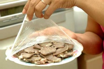 Sai lầm 'chết người' khi sử dụng màng bọc thực phẩm 