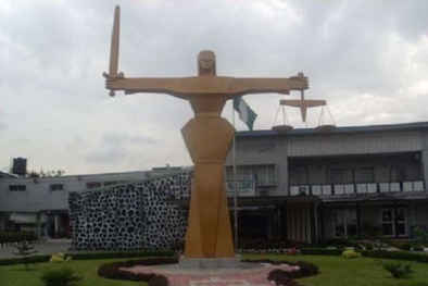 Chồng đánh vợ đến chết chỉ vì về muộn 