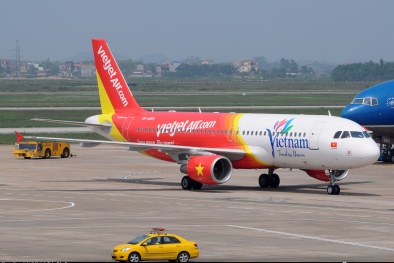 Hành khách VietJet Air mở cửa máy bay có thể bị xử phạt 20 triệu đồng