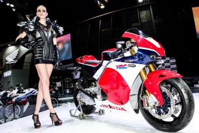 Siêu mô tô RC213V-S - Đối thủ cạnh tranh 'sừng sỏ' của Lamborghini Huracan