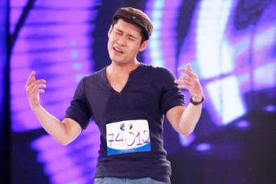 Vietnam Idol 2015: Thí sinh 'tăng động' quỳ gối nhận vé vàng
