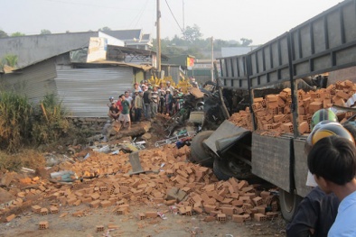 Đắk Lắk: 6 người chết sau tai nạn kinh hoàng trên cầu Ea Khanh