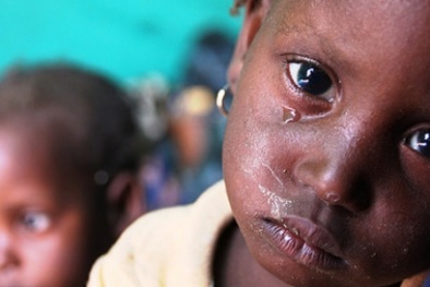 Bị tra tấn, tiêm thuốc độc vì không gia nhập hội đồng tính