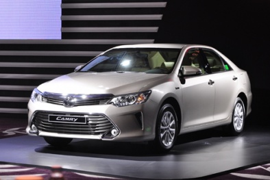 Lộ diện Toyota Camry 2015 ‘bằng xương bằng thịt’ tại Việt Nam
