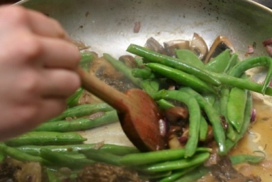 Những loại rau củ không thể nấu chung với gan lợn