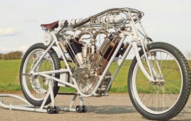 'Vua tốc độ' được tái sinh từ đồ phế thải