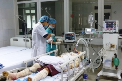 Người mẹ xông vào cháy cứu con đã trút hơi thở cuối cùng