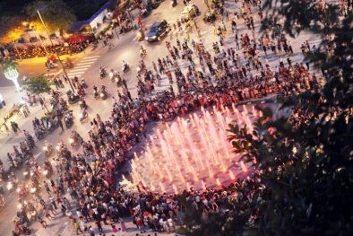 Tp. HCM: Nhóm đối tượng cướp dây chuyền táo tợn trên phố đi bộ