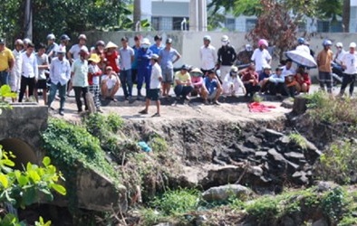 Đồng Nai: Chưa rõ danh tính xác phụ nữ trôi nổi dưới kênh