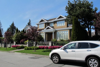 Trốn sang Canada, quan tham Trung Quốc bị cư dân mạng lật tẩy