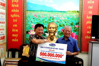 Vinamilk ủng hộ 500 triệu đồng cho mổ tim bẩm sinh cho trẻ em