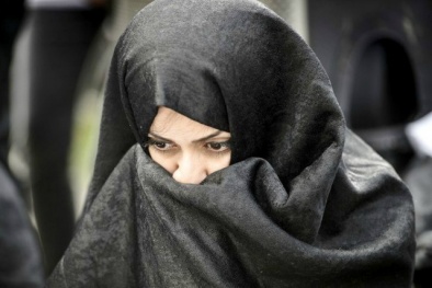 Số phận ‘rẻ mạt’ của những cô gái trong khu chợ nô lệ của IS