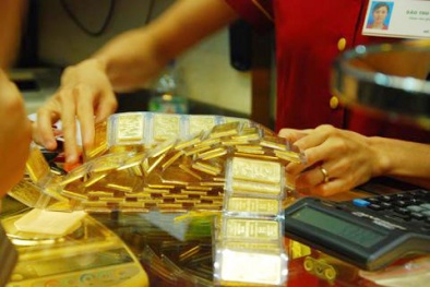 Giá vàng hôm nay ngày 12/5/2015 giảm mạnh, đô la lên cao