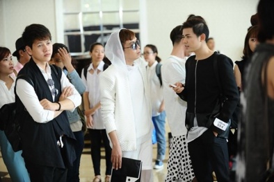 Giật mình với mốt thời trang 'quái tính' của thí sinh Project Runway