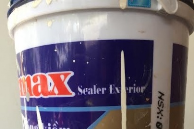 Vụ 'date' sơn Remax: Do in nhầm