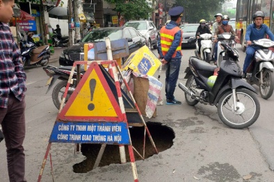 Hố tử thần bủa vây đường Đại Cồ Việt, người dân nơm nớp lo sợ