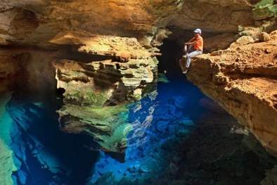 Khám phá hồ hang động kỳ vĩ thoát ẩn thoát hiện ở Brazil