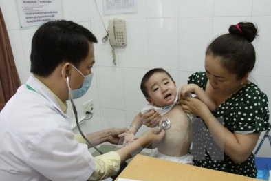 TP.HCM: Chủ động đối phó với dịch bệnh 'mùa nóng' cho trẻ