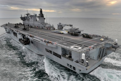 46 tàu chiến NATO tập trận cách biên giới Nga 80km