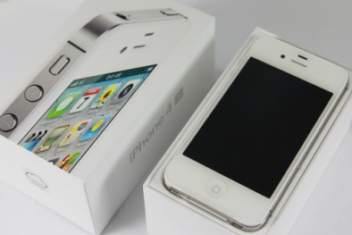 iPhone 4S giảm giá sâu