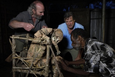 Tộc người dùng xác ướp hun khói để giao tiếp với linh hồn