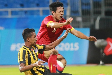 Công Phượng lập 'siêu phẩm' trong trận đại thắng gặp Malaysia