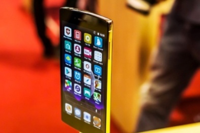 'Dài cổ' đợi Bphone