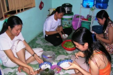 Chủ nhà thu tiền điện giá cao, người nghèo khốn khổ