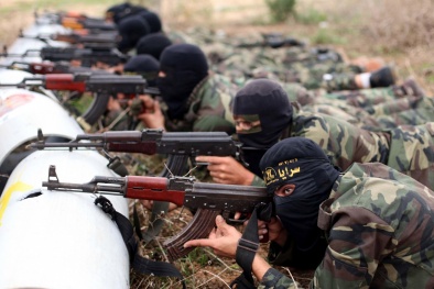 Bị lộ hang ổ trên ảnh tự sướng, nhóm khủng bố IS bị tiêu diệt