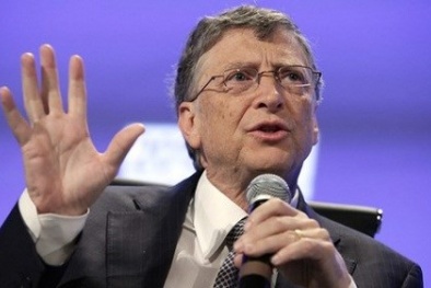 Tỷ phú Bill Gates khuyên sinh viên không nên bỏ học