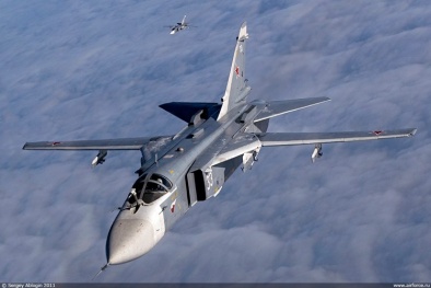 Khám phá sức mạnh trường tồn của chiến đấu cơ Su-24 Nga 