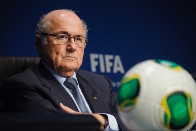 Sepp Blatter đã kiểm soát FIFA như thế nào?